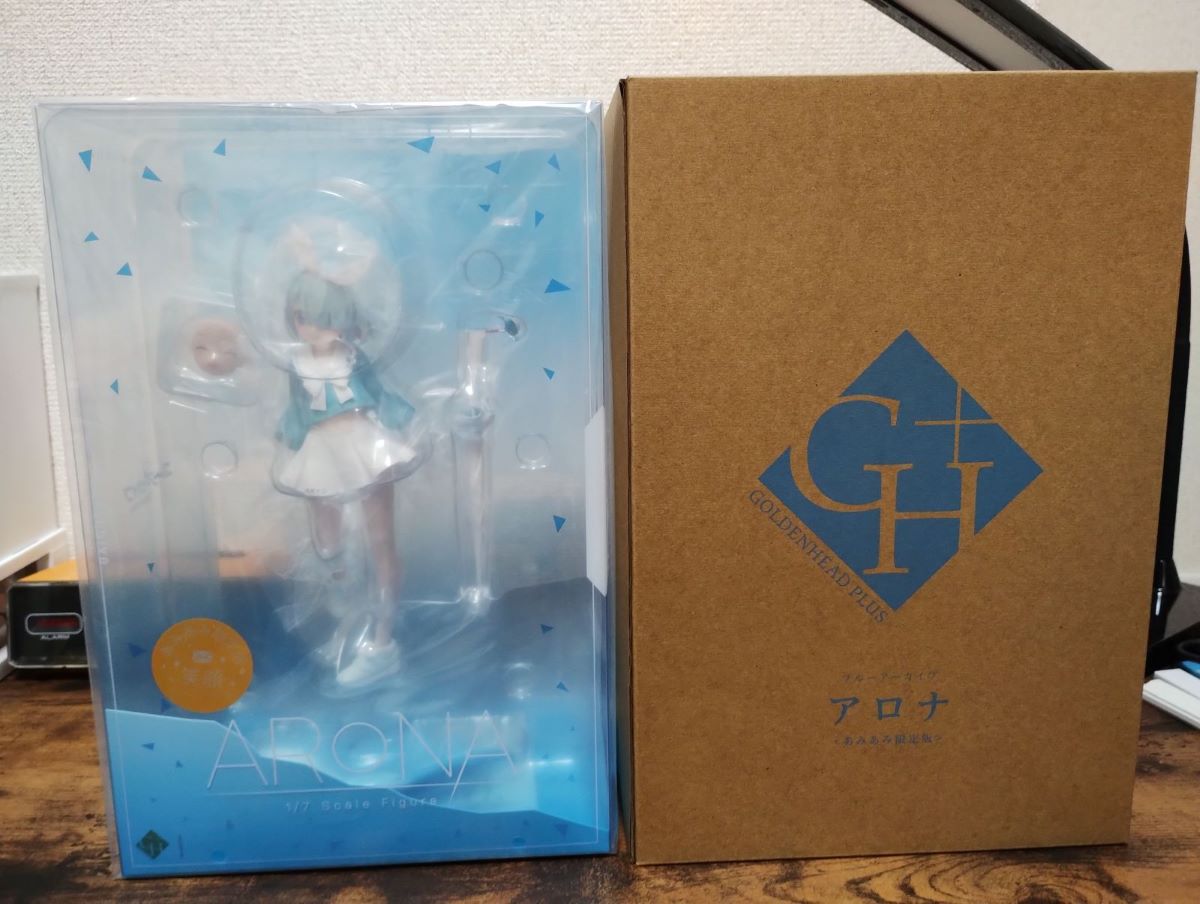 アロナのフィギュアと箱