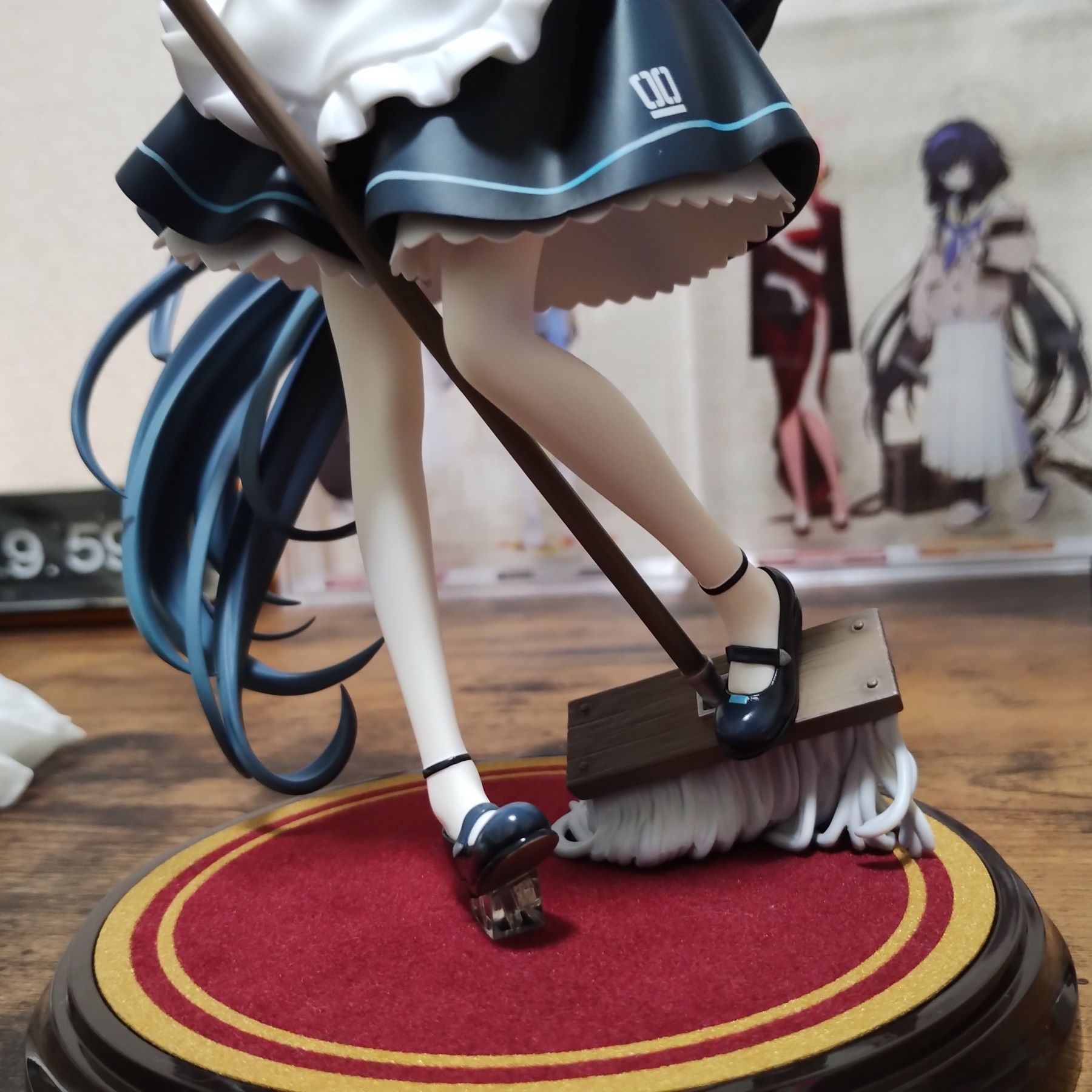 フィギュア脚部