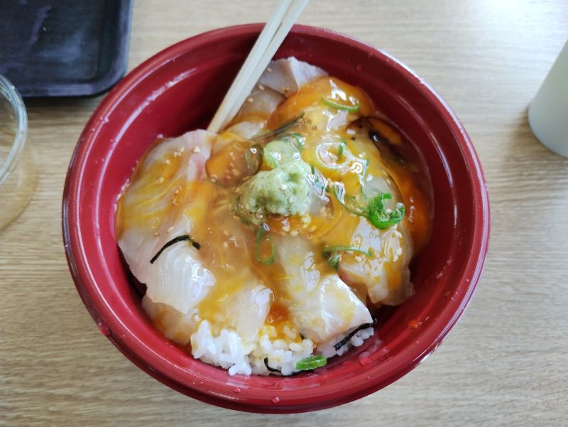 例の卵かけ鯛ご飯